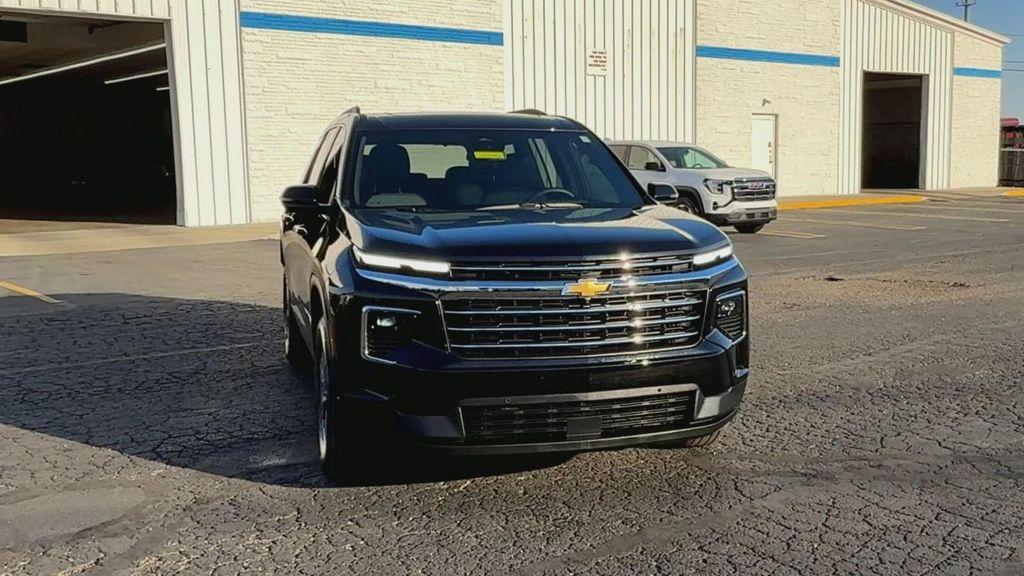 used 2024 Chevrolet Traverse car, priced at $40,795