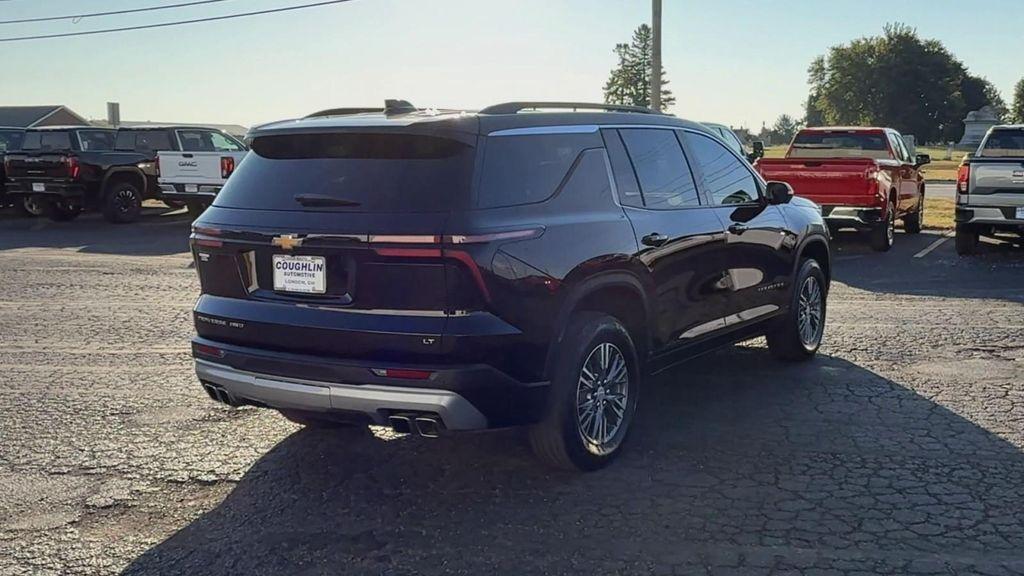 used 2024 Chevrolet Traverse car, priced at $40,795