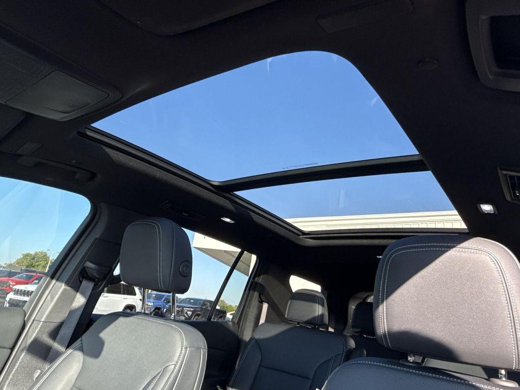 used 2024 Chevrolet Traverse car, priced at $40,795