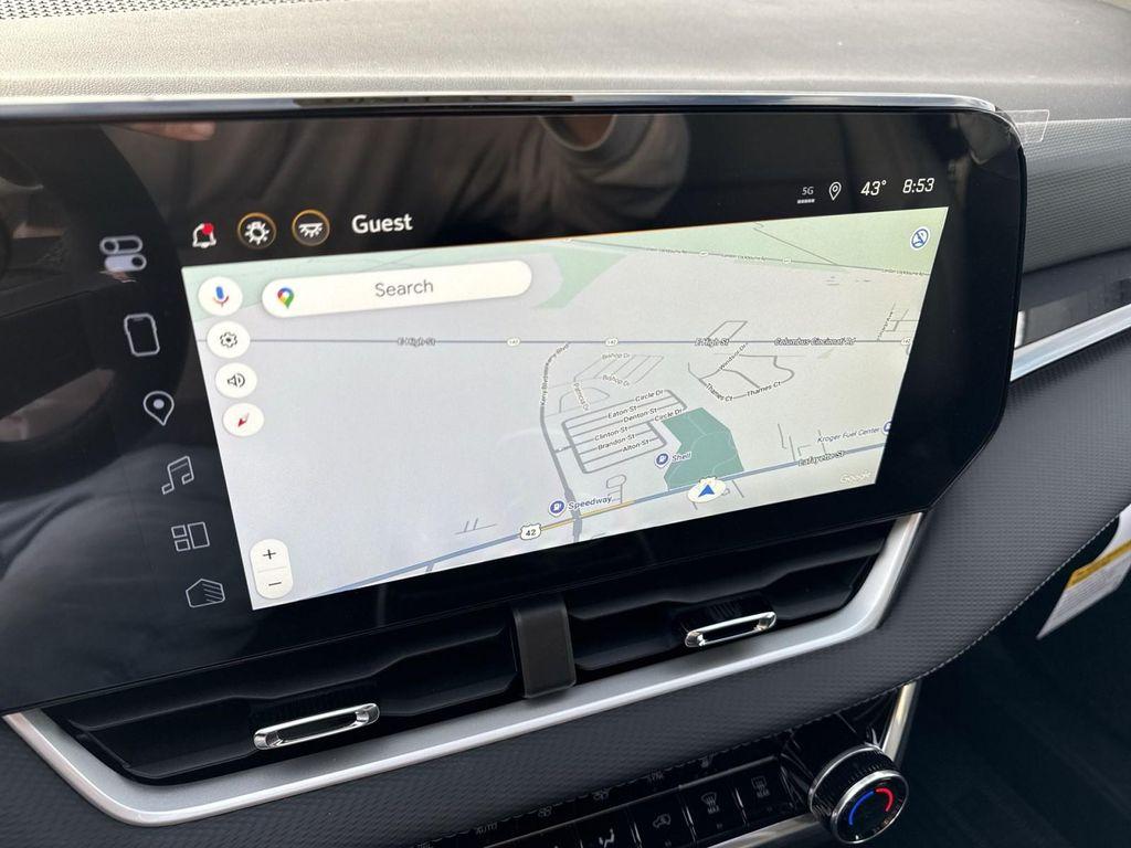 new 2026 Chevrolet Equinox car, priced at $33,470