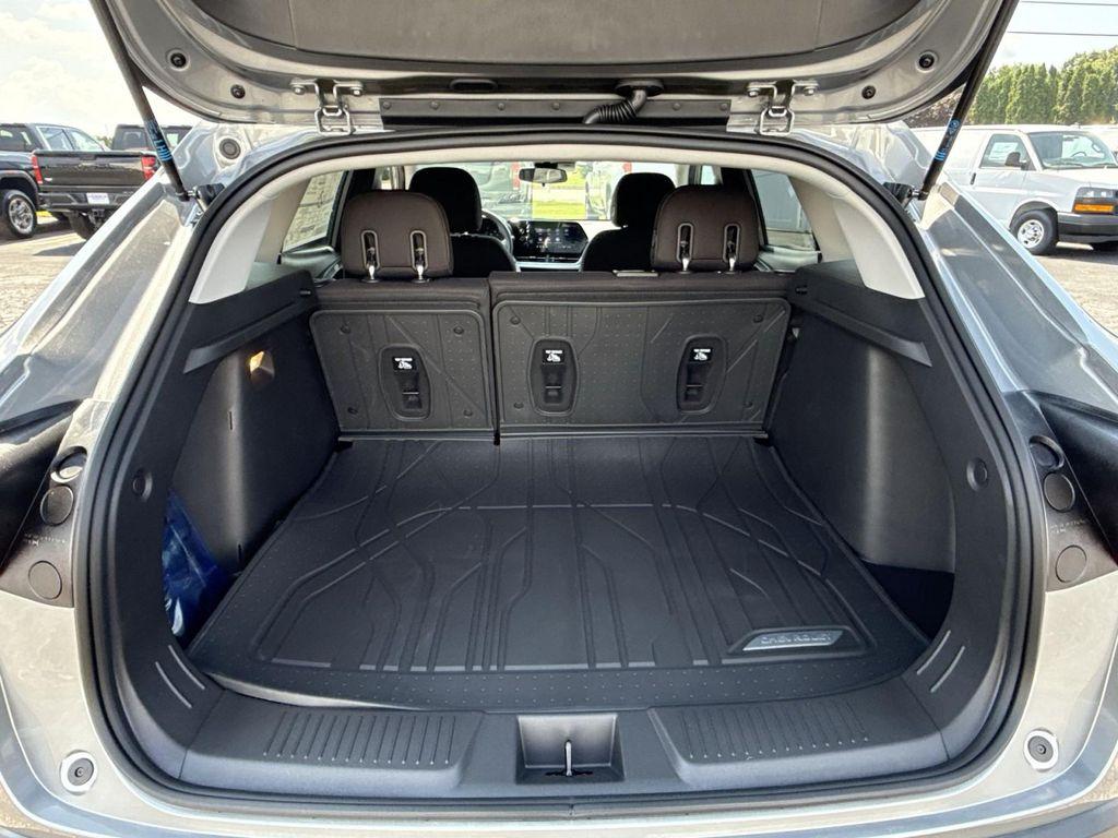 new 2025 Chevrolet Trax car, priced at $23,680