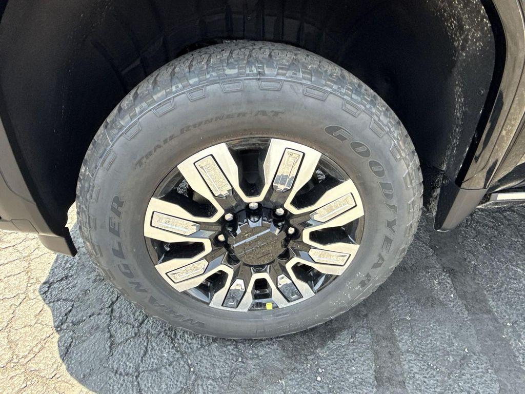 new 2025 GMC Sierra 2500 car, priced at $81,055