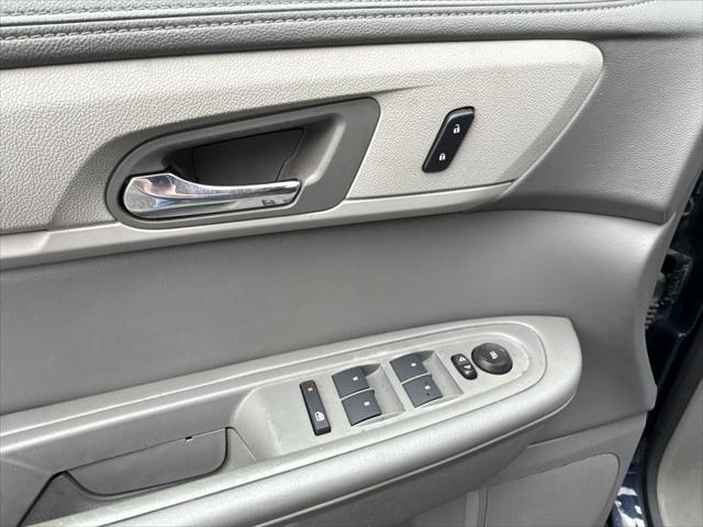 used 2015 Chevrolet Traverse car, priced at $6,990