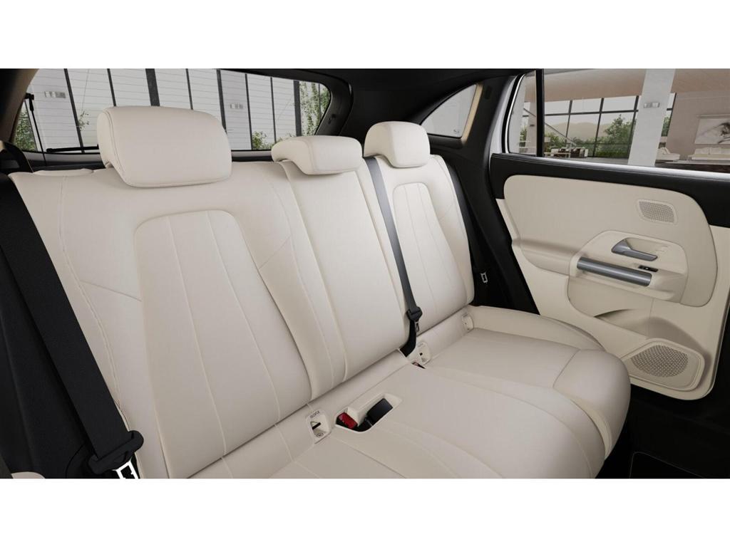 new 2026 Mercedes-Benz GLA 250 car, priced at $47,440