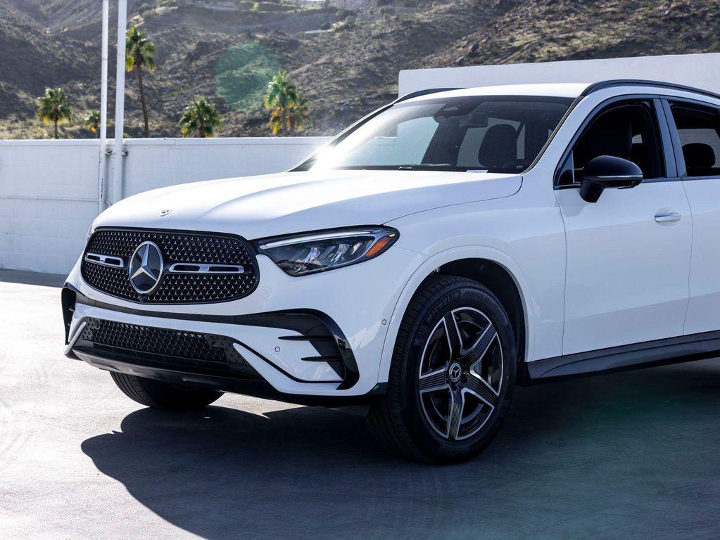 new 2026 Mercedes-Benz GLC 300 car, priced at $59,085