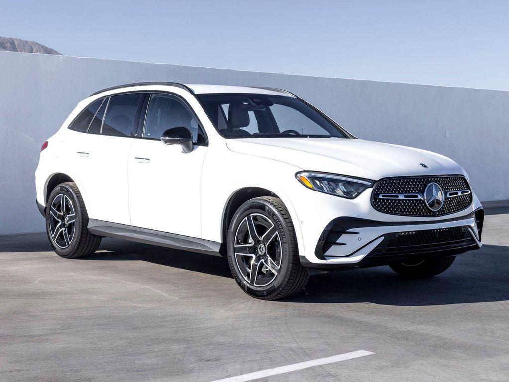 new 2026 Mercedes-Benz GLC 300 car, priced at $59,085