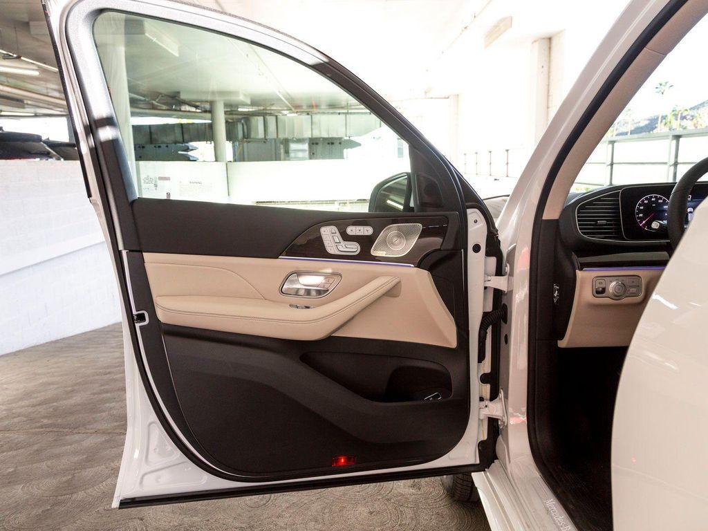 new 2026 Mercedes-Benz GLE 450 car, priced at $76,200