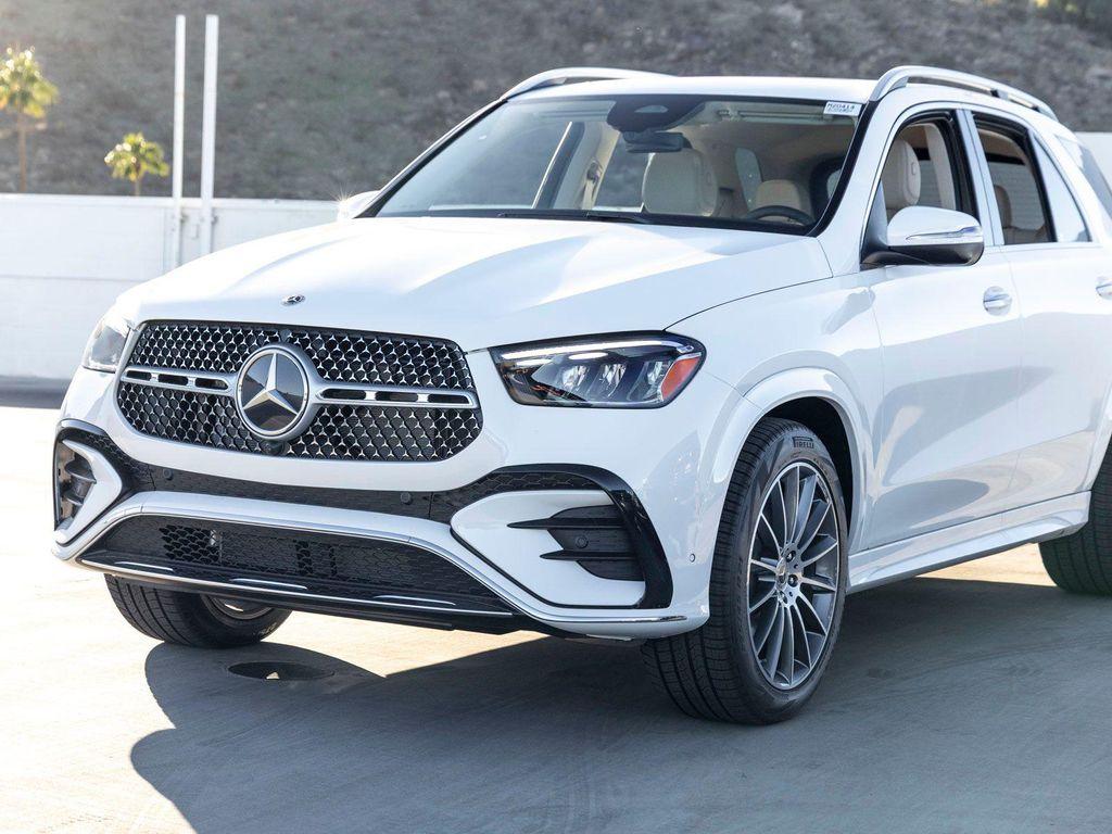 new 2026 Mercedes-Benz GLE 450 car, priced at $76,200
