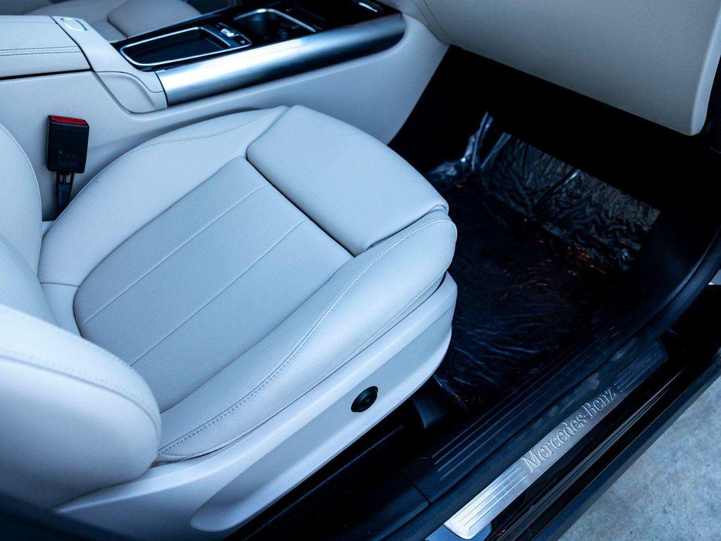 used 2025 Mercedes-Benz GLA 250 car, priced at $37,498