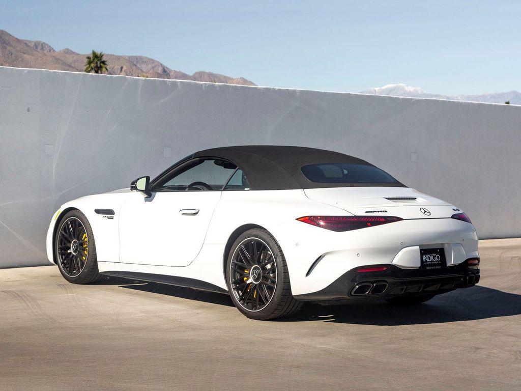 new 2025 Mercedes-Benz AMG SL 55 car, priced at $165,280