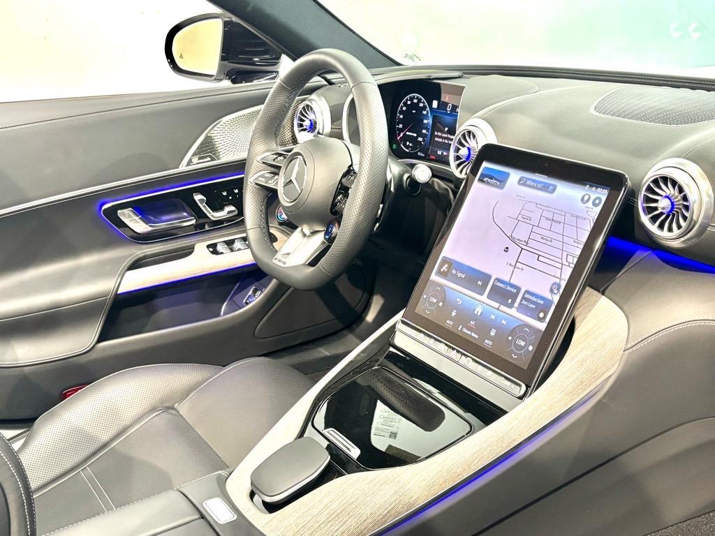 new 2025 Mercedes-Benz AMG SL 55 car, priced at $165,280