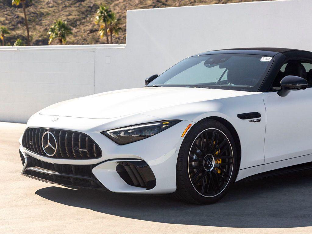 new 2025 Mercedes-Benz AMG SL 55 car, priced at $165,280
