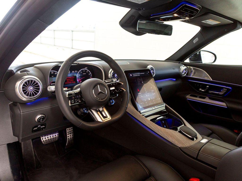 new 2025 Mercedes-Benz AMG SL 55 car, priced at $165,280