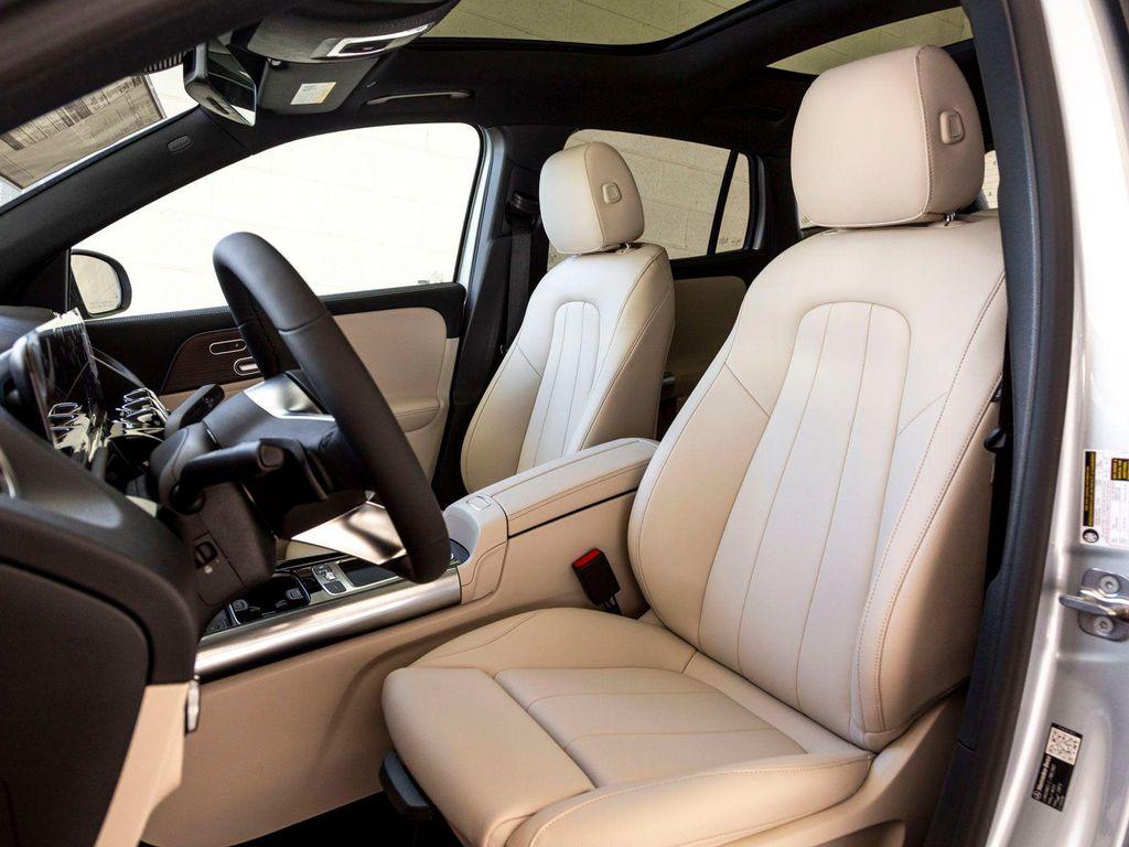 new 2026 Mercedes-Benz GLA 250 car, priced at $49,080