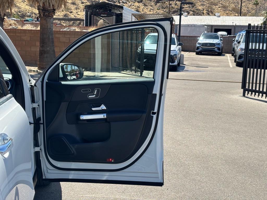 used 2022 Mercedes-Benz GLB 250 car, priced at $31,060