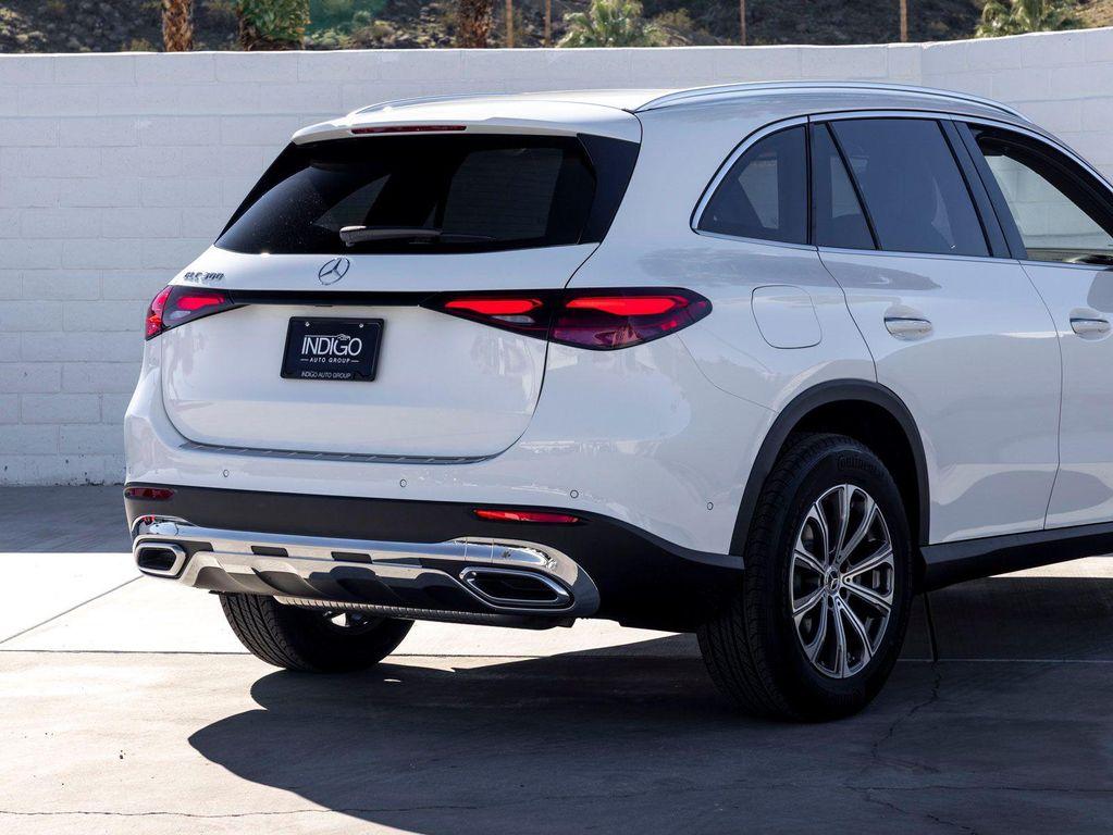 new 2026 Mercedes-Benz GLC 300 car, priced at $51,550