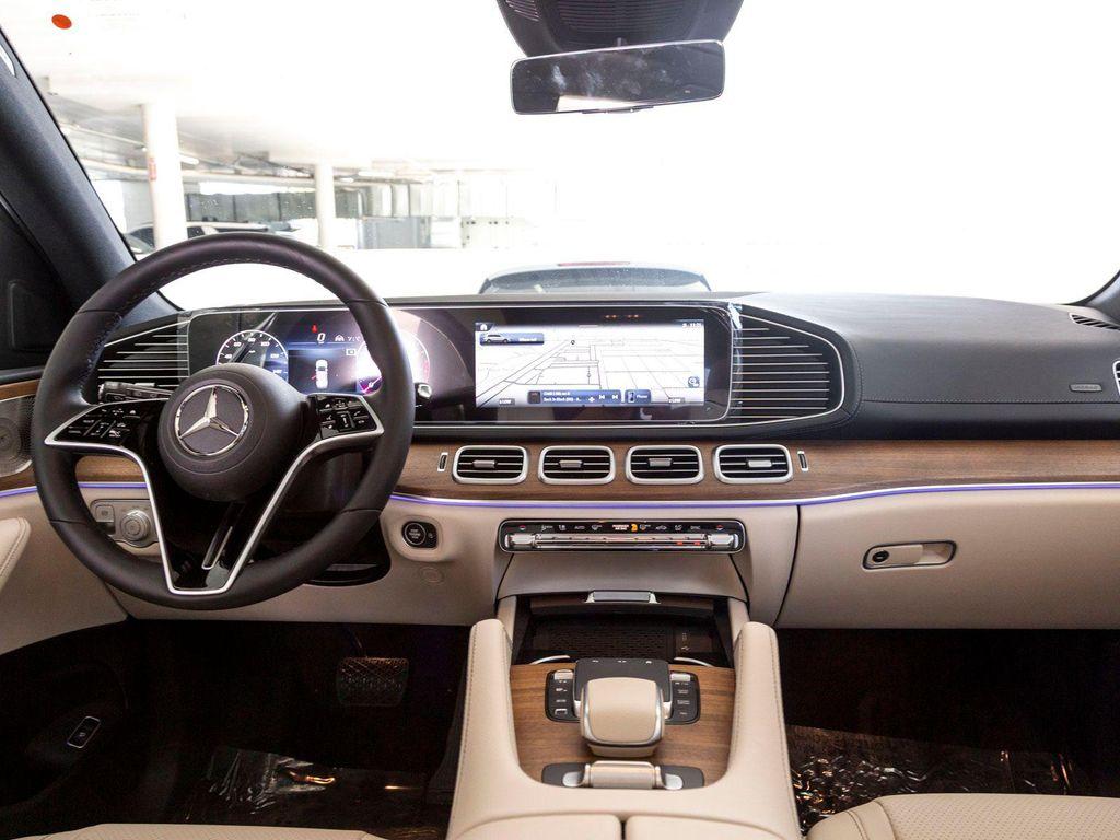 new 2025 Mercedes-Benz GLS 450 car, priced at $91,775