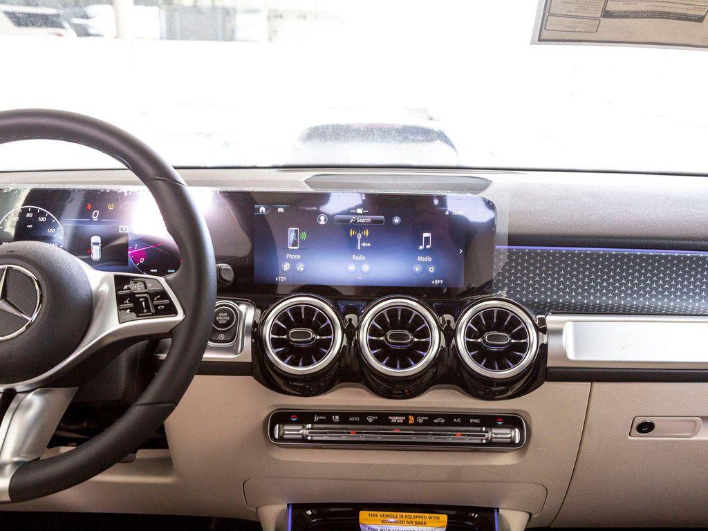 new 2025 Mercedes-Benz GLB 250 car, priced at $47,420