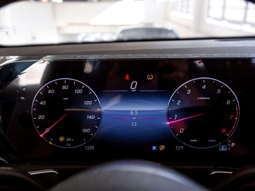 new 2025 Mercedes-Benz GLB 250 car, priced at $47,420