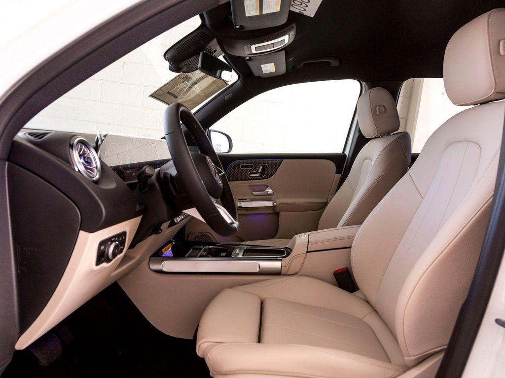 new 2025 Mercedes-Benz GLB 250 car, priced at $47,420