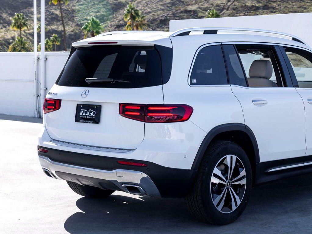 new 2025 Mercedes-Benz GLB 250 car, priced at $47,420