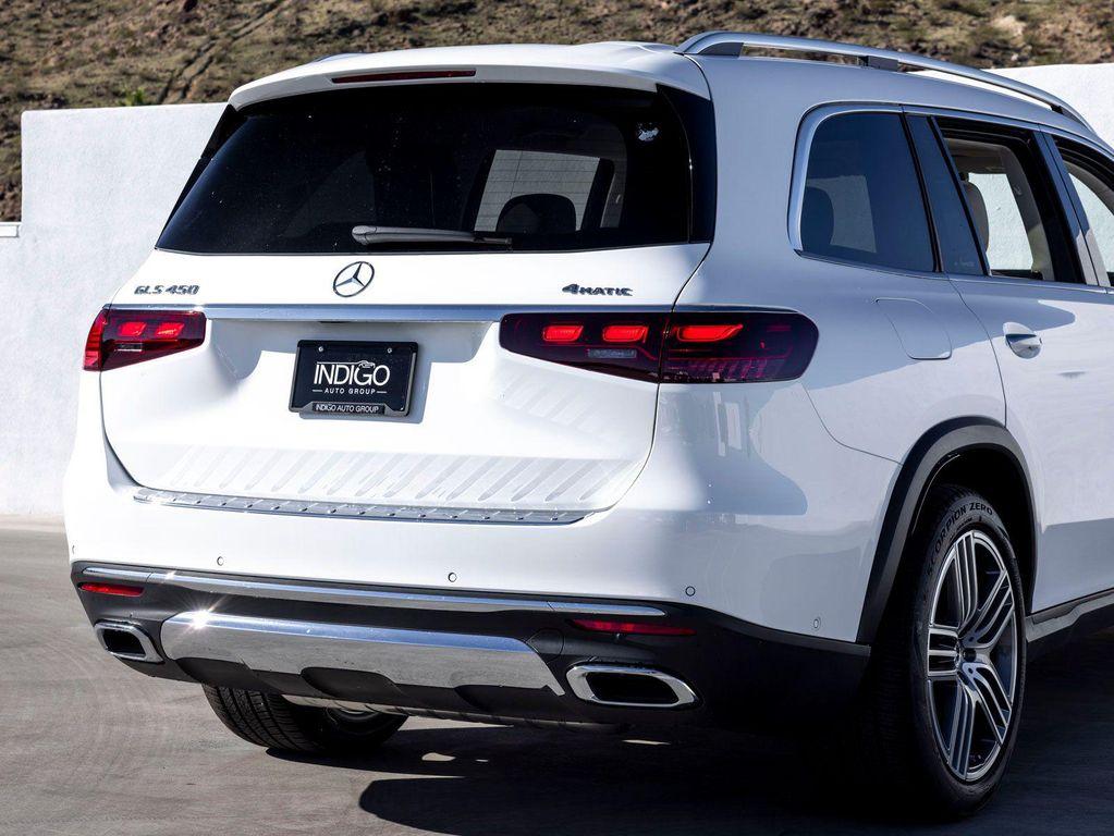 new 2025 Mercedes-Benz GLS 450 car, priced at $90,730