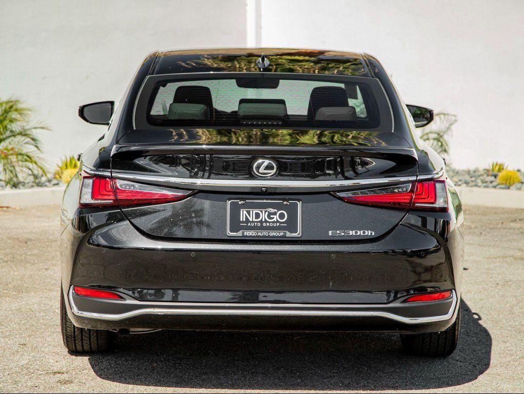 used 2023 Lexus ES 300h car, priced at $34,997