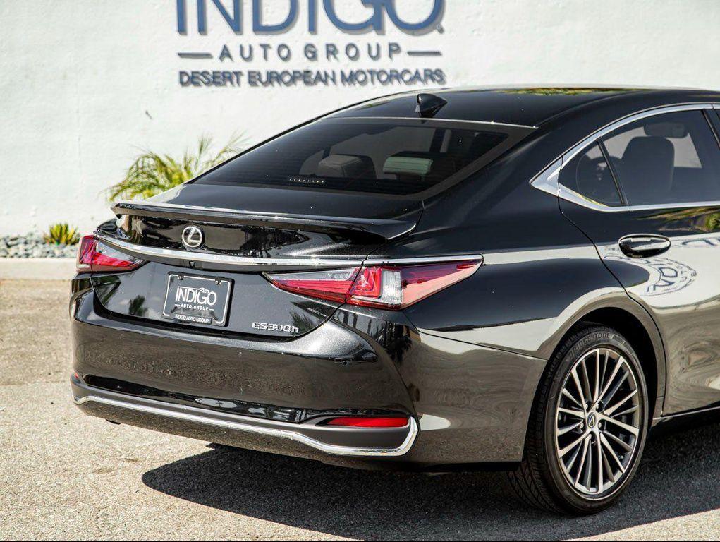 used 2023 Lexus ES 300h car, priced at $34,997