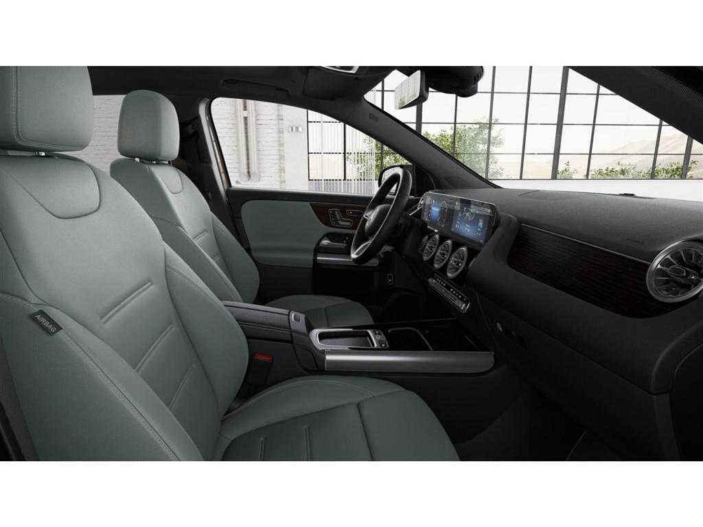 new 2026 Mercedes-Benz GLA 250 car, priced at $48,685