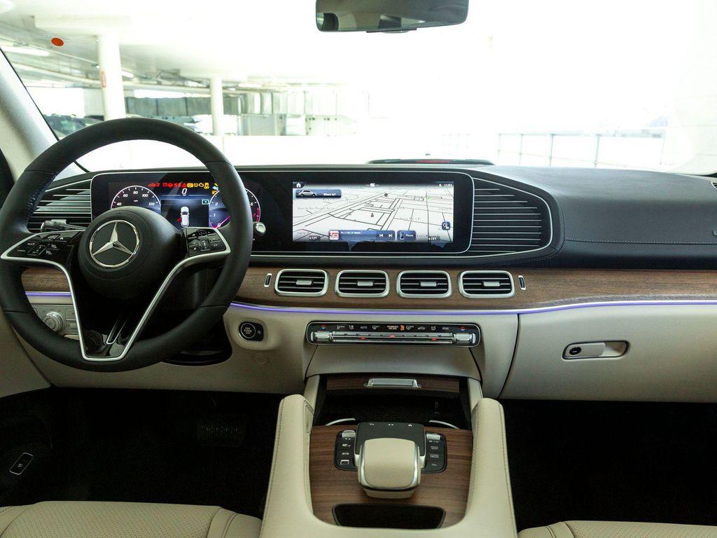 new 2026 Mercedes-Benz GLE 450 car, priced at $76,485