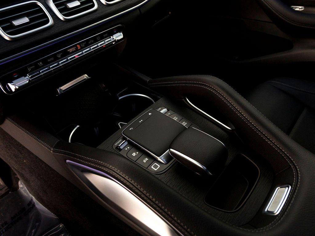 new 2026 Mercedes-Benz GLE 450 car, priced at $84,450