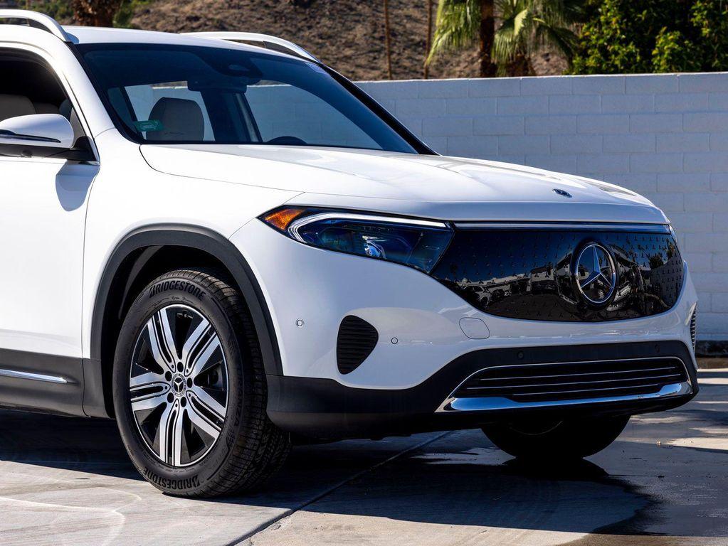new 2025 Mercedes-Benz EQB 300 car, priced at $60,975