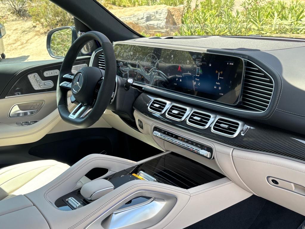 new 2025 Mercedes-Benz AMG GLS 63 car, priced at $177,025