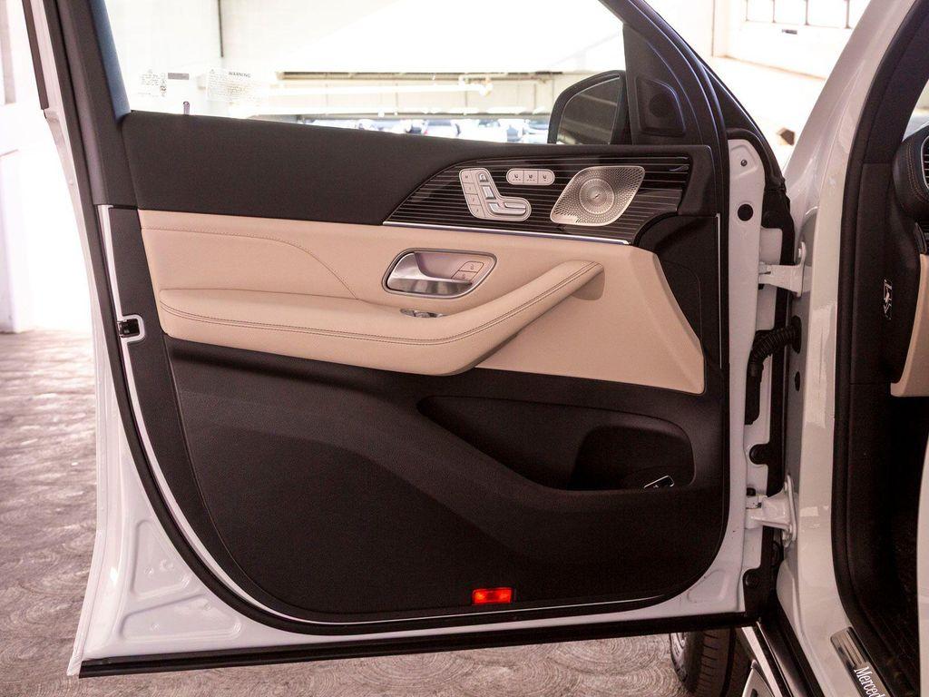 new 2026 Mercedes-Benz GLS 580 car, priced at $123,820