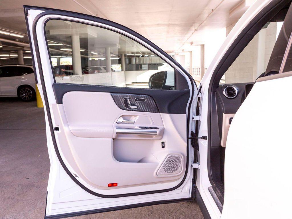 new 2026 Mercedes-Benz GLA 250 car, priced at $43,910