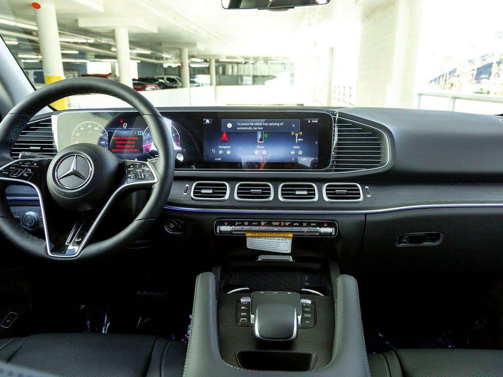 new 2026 Mercedes-Benz GLE 450 car, priced at $75,100