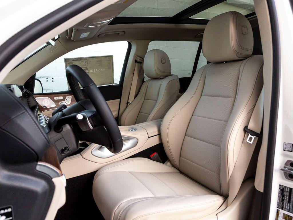 new 2025 Mercedes-Benz GLS 450 car, priced at $90,730