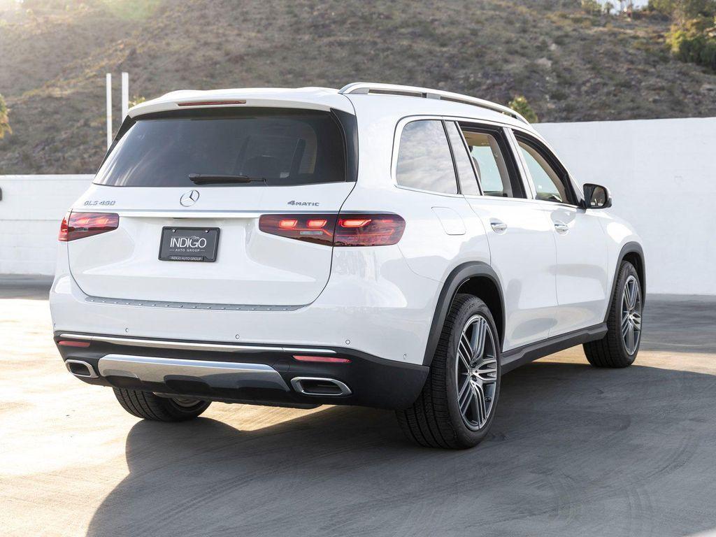 new 2025 Mercedes-Benz GLS 450 car, priced at $90,730