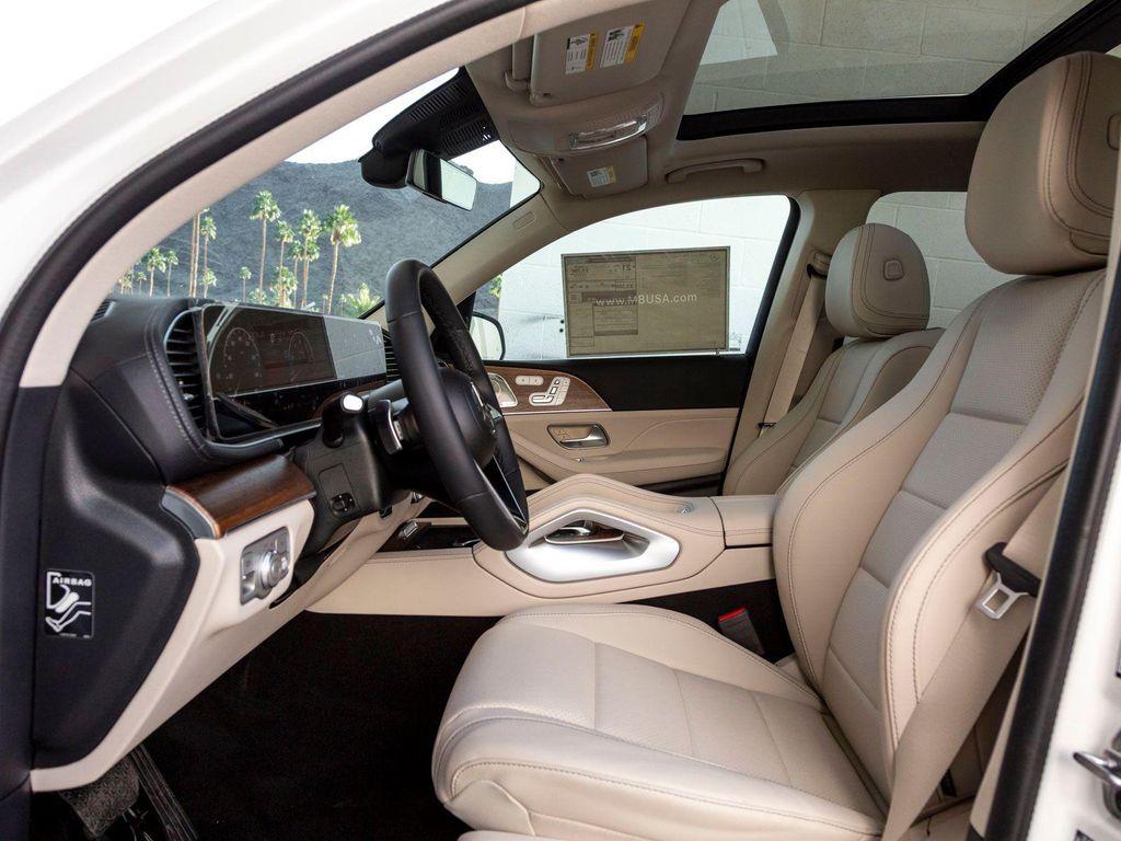 new 2025 Mercedes-Benz GLS 450 car, priced at $90,730