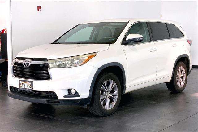 used 2015 Toyota Highlander car, priced at $16,995