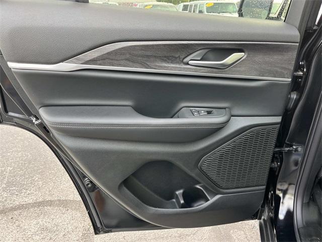 new 2025 Jeep Grand Cherokee car