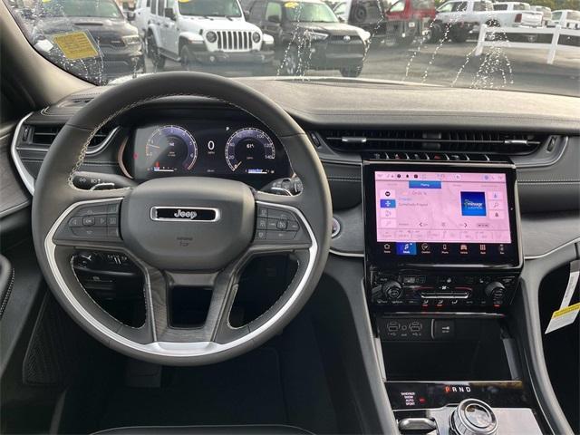 new 2025 Jeep Grand Cherokee car