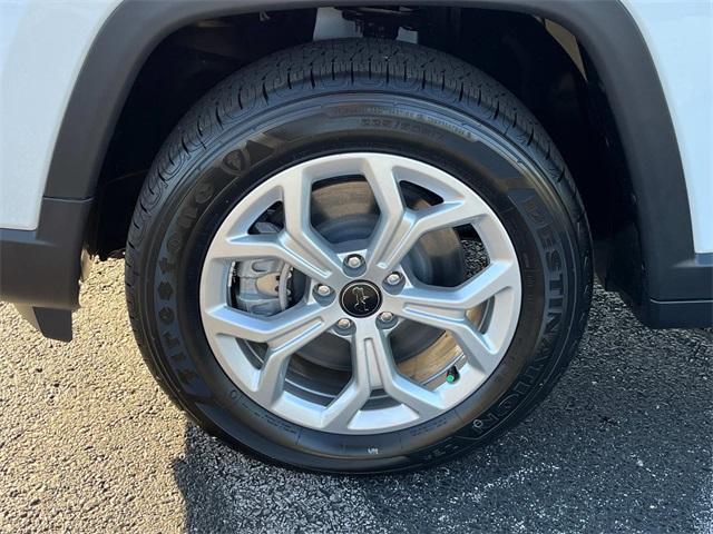 new 2025 Jeep Compass car, priced at $27,495