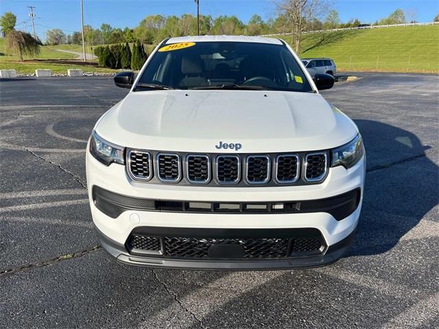 new 2025 Jeep Compass car, priced at $27,495