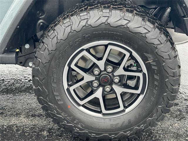 new 2025 Jeep Wrangler car, priced at $51,280