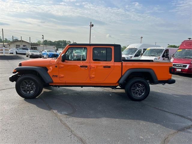 new 2025 Jeep Gladiator car, priced at $44,328