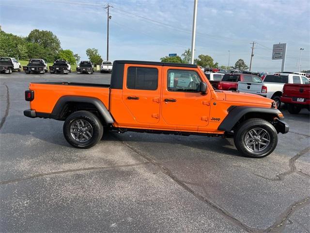 new 2025 Jeep Gladiator car, priced at $44,328