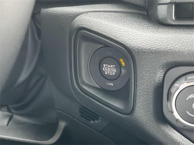 new 2025 Jeep Gladiator car, priced at $43,100