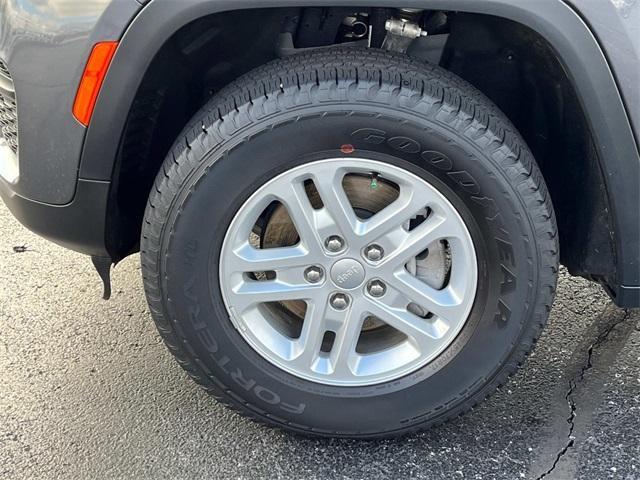 used 2024 Jeep Grand Cherokee car, priced at $34,743