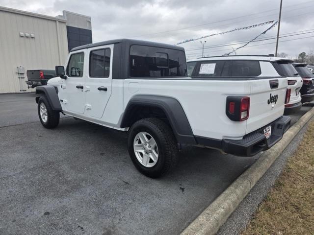 used 2023 Jeep Gladiator car, priced at $30,075